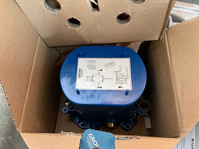 Partij sanitair - afbeelding 3 van  8