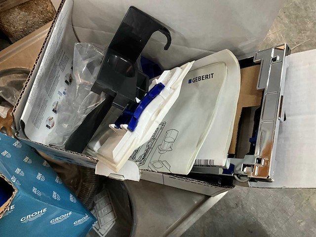 Partij sanitair - afbeelding 4 van  8