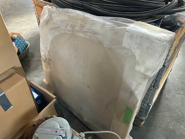 Partij sanitair - afbeelding 4 van  4