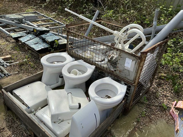 Partij sanitair - afbeelding 1 van  4