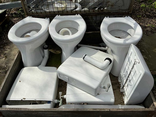 Partij sanitair - afbeelding 2 van  4