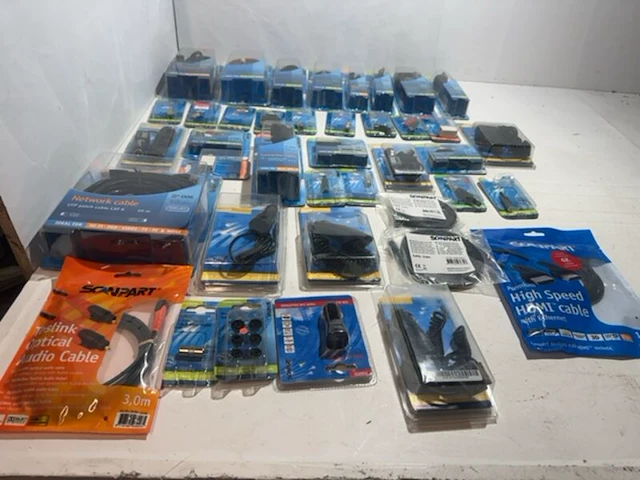 Partij scanpart kabels, 40 stuks - afbeelding 1 van  6