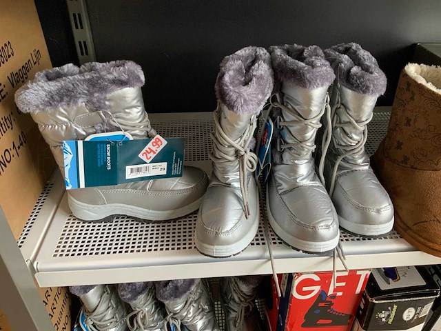 Partij schaatsen & snowboots - afbeelding 2 van  6