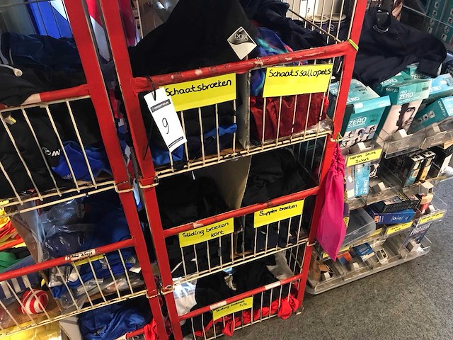 Partij schaatskleding - afbeelding 1 van  7