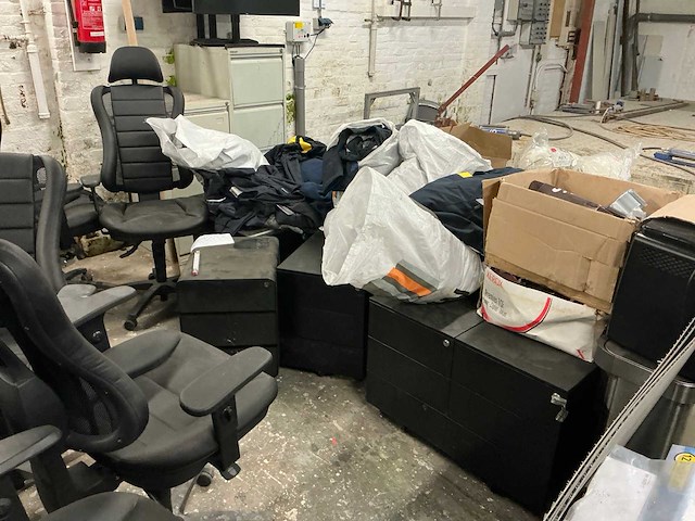 Partij schadematerialen - afbeelding 8 van  53