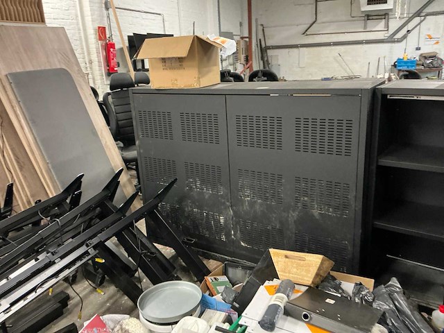 Partij schadematerialen - afbeelding 52 van  53