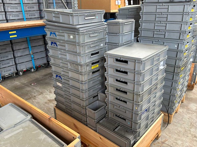 Partij schäfer magazijnbakken - afbeelding 2 van  4
