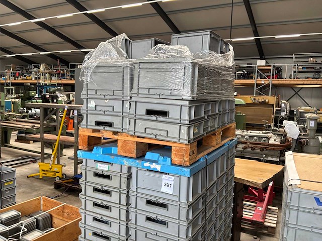 Partij schäfer magazijnbakken - afbeelding 2 van  5