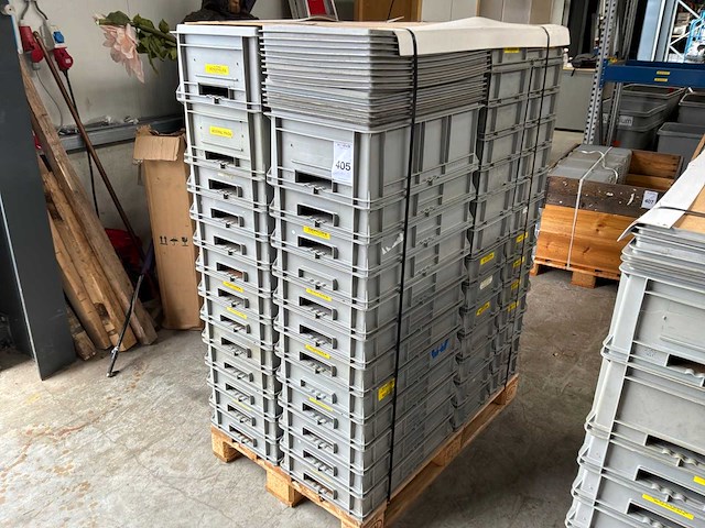 Partij schäfer magazijnbakken - afbeelding 1 van  5