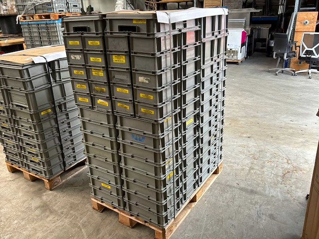 Partij schäfer magazijnbakken - afbeelding 3 van  5