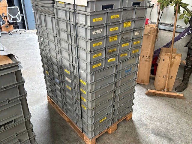 Partij schäfer magazijnbakken - afbeelding 5 van  5
