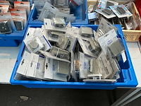 Partij schakel en aansluitmateriaal - afbeelding 26 van  42