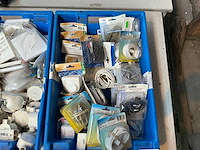 Partij schakel en aansluitmateriaal - afbeelding 23 van  42