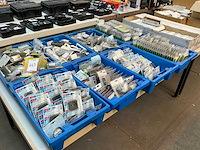Partij schakel en aansluitmateriaal - afbeelding 12 van  19