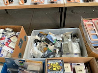 Partij schakel en aansluitmateriaal - afbeelding 12 van  12