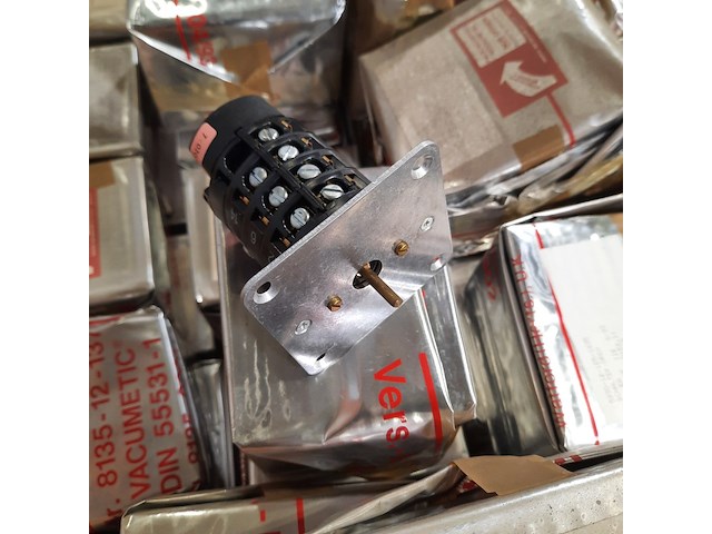 Partij schakelaars, eaton - afbeelding 5 van  7