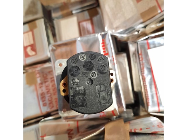 Partij schakelaars, eaton - afbeelding 6 van  7