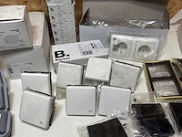 Partij schakelaars, stopcontacten & afdekplaten - afbeelding 22 van  25