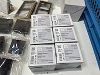 Partij schakelaars, stopcontacten & afdekplaten - afbeelding 7 van  25