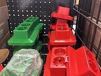 Partij schakelmateriaal en accessoires - afbeelding 2 van  9