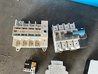 Partij schakelmateriaal - afbeelding 4 van  11