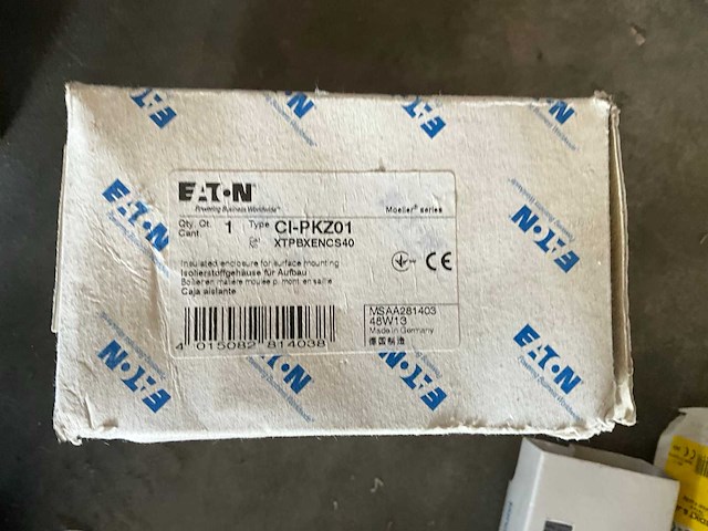 Partij schakelmateriaal - afbeelding 9 van  11