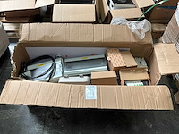 Partij schakelmateriaal - afbeelding 1 van  9