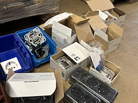 Partij schakelmateriaal - afbeelding 2 van  14