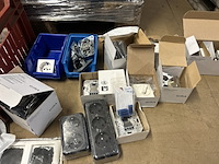 Partij schakelmateriaal - afbeelding 8 van  14