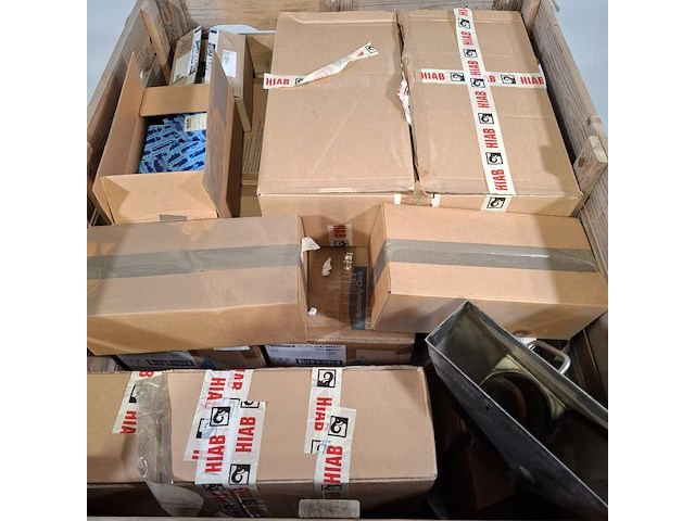 Partij scharnieren en onderdelen, o.a. daf - afbeelding 3 van  10