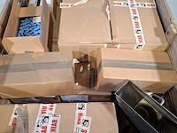 Partij scharnieren en onderdelen, o.a. daf - afbeelding 3 van  10