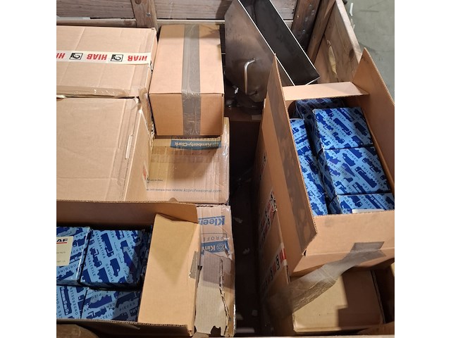 Partij scharnieren en onderdelen, o.a. daf - afbeelding 10 van  10