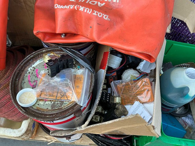 Partij scheepsvaart benodigdheden - afbeelding 7 van  10