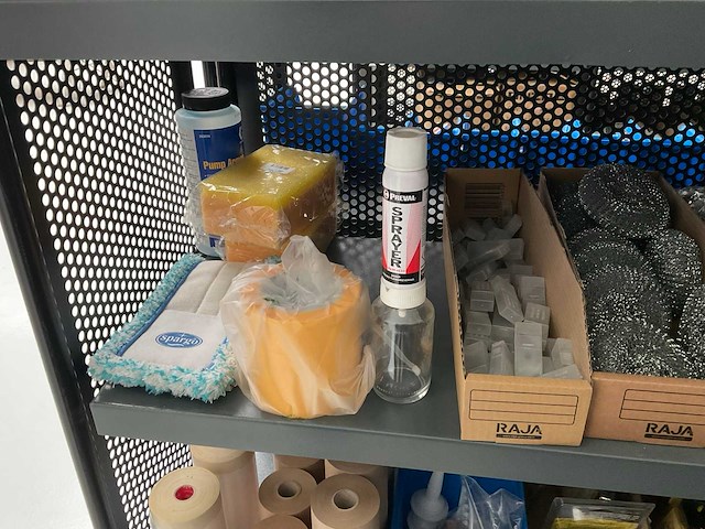 Partij schilders benodigdheden - afbeelding 5 van  9