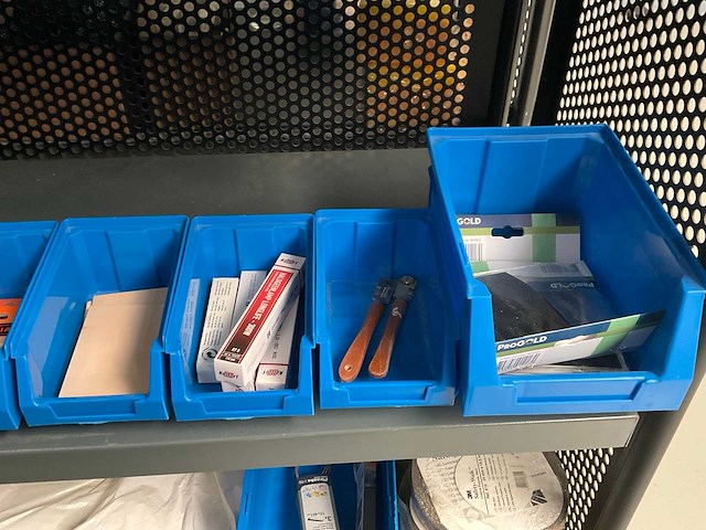 Partij schilders benodigdheden - afbeelding 9 van  12