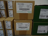 Partij schneider electric installatiemateriaal, ca 40 items - afbeelding 5 van  7