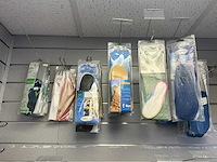 Partij schoenbehandelingproducten & steun-, en inlegzolen