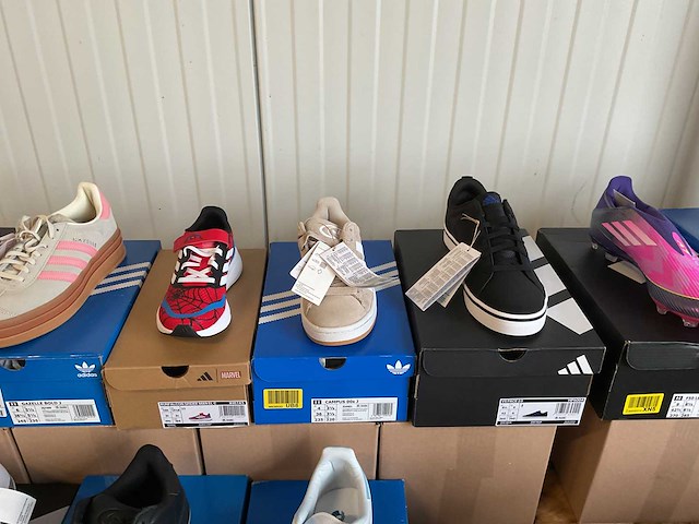 Partij schoenen (26x) - afbeelding 11 van  14