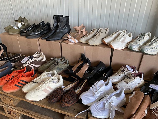 Partij schoenen (27x) - afbeelding 8 van  14
