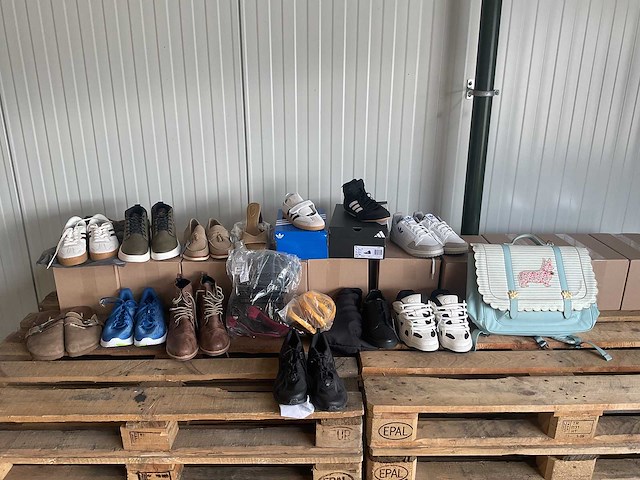 Partij schoenen (47x) - afbeelding 9 van  15