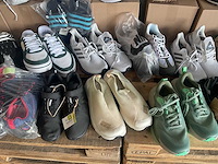 Partij schoenen (47x) - afbeelding 2 van  15