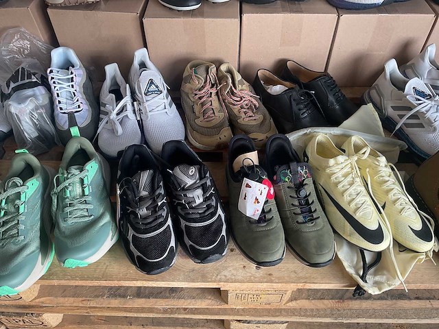 Partij schoenen (47x) - afbeelding 3 van  15