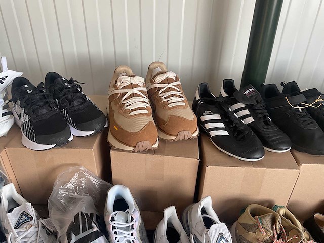 Partij schoenen (47x) - afbeelding 6 van  15