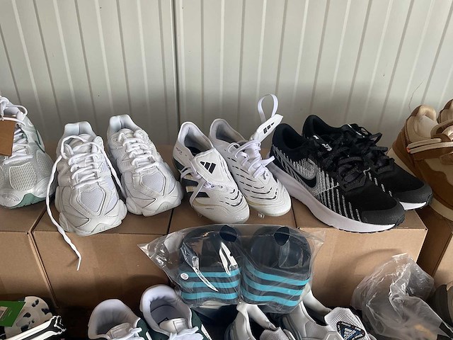 Partij schoenen (47x) - afbeelding 7 van  15
