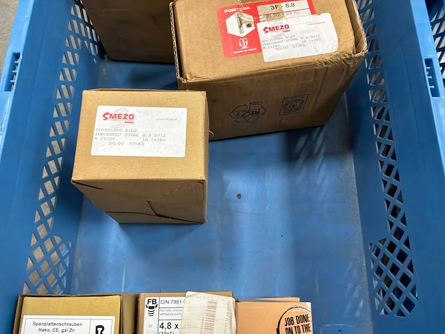 Partij schoenen, bouten en overige accesoires - afbeelding 6 van  15