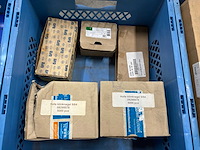 Partij schoenen, bouten en overige accesoires - afbeelding 12 van  15