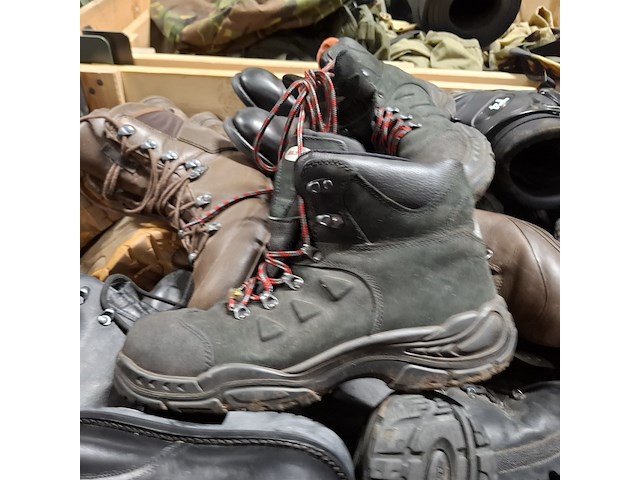 Partij schoenen defensie, meindl /lowa /defensie/haix - afbeelding 3 van  14