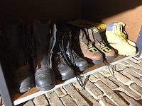 Partij schoenen in 4 vakken - afbeelding 5 van  5