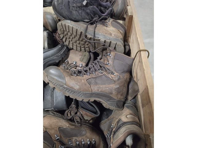 Partij schoenen in diverse soorten en maten, meindl / lowa / haix - afbeelding 3 van  7