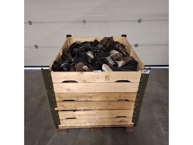 Partij schoenen in diverse soorten en maten, meindl / lowa / haix - afbeelding 1 van  4